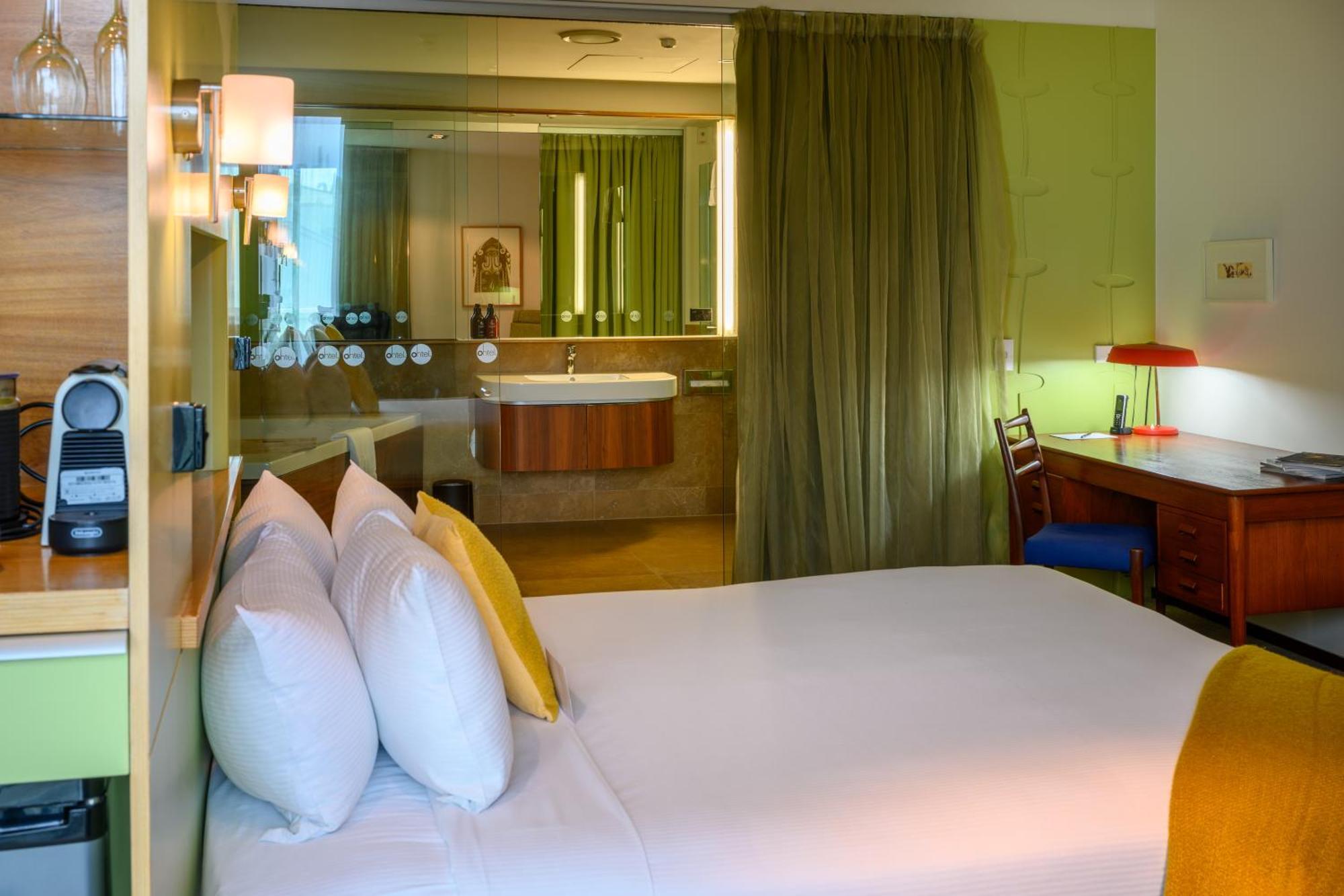 Ohtel Wellington Hotel Екстериор снимка